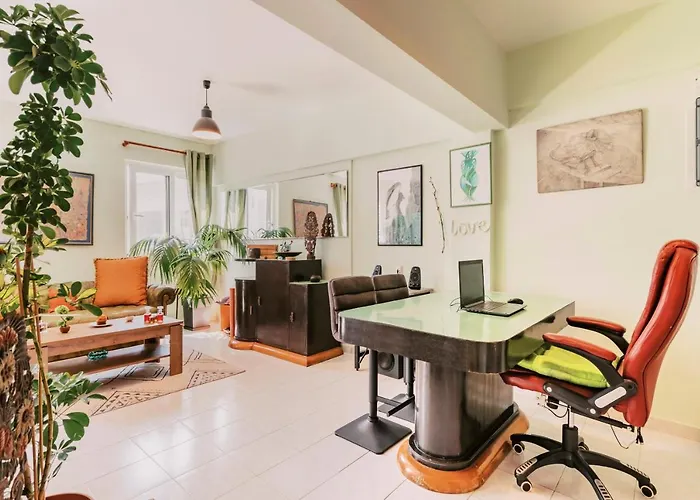 Art In The City Apartment