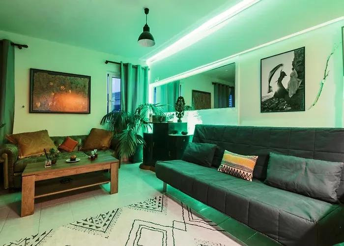 Art In The City Apartment