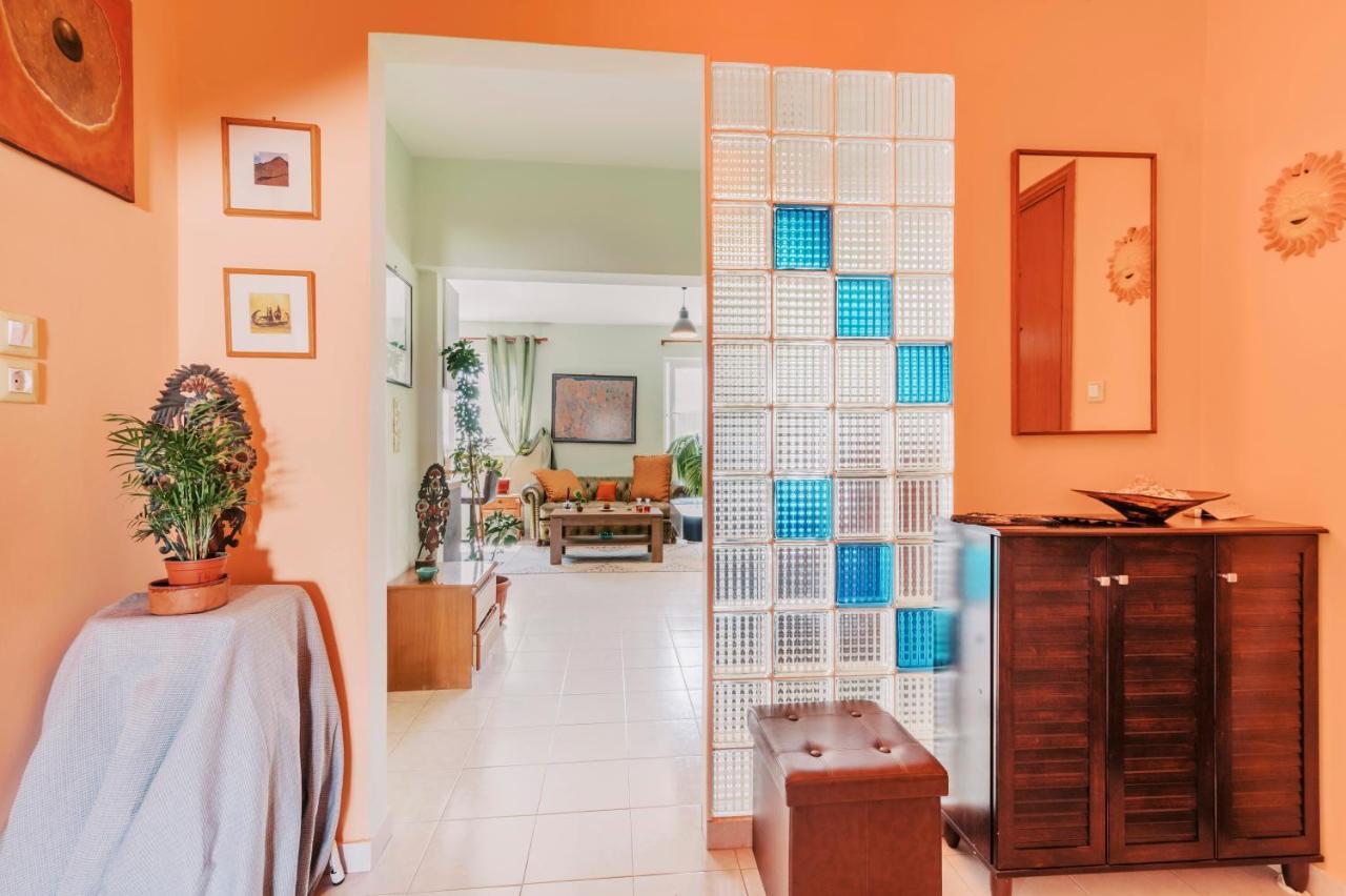 Apartament Art In The *